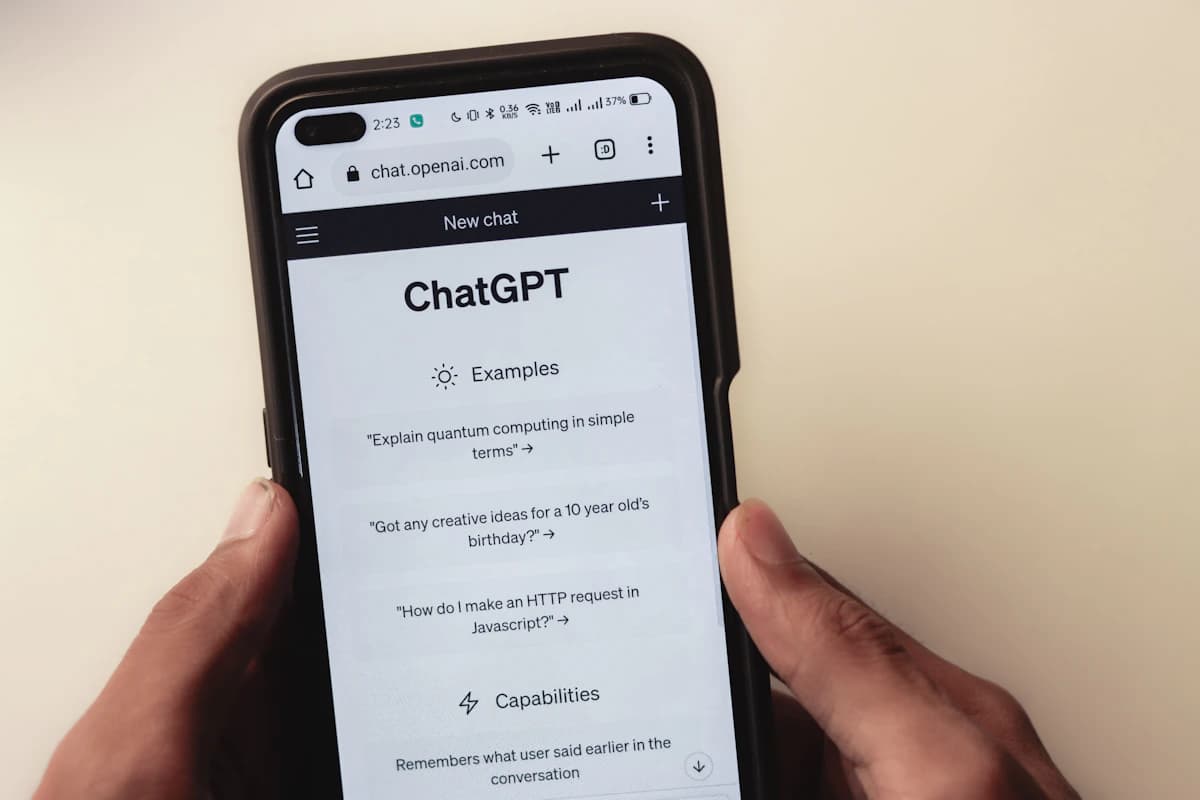 How to automate WhatsApp responses with AI chatbots